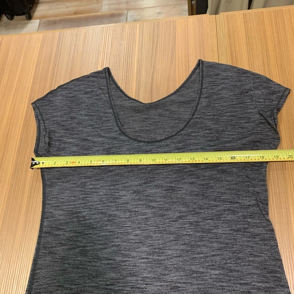 Lululemon retreat dress 8 EUC - Picture 4 of 7